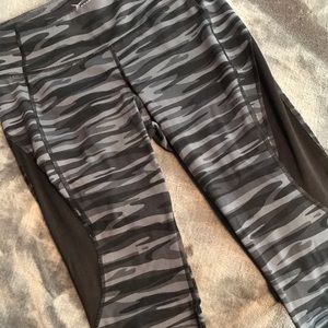 Old navy compression capris